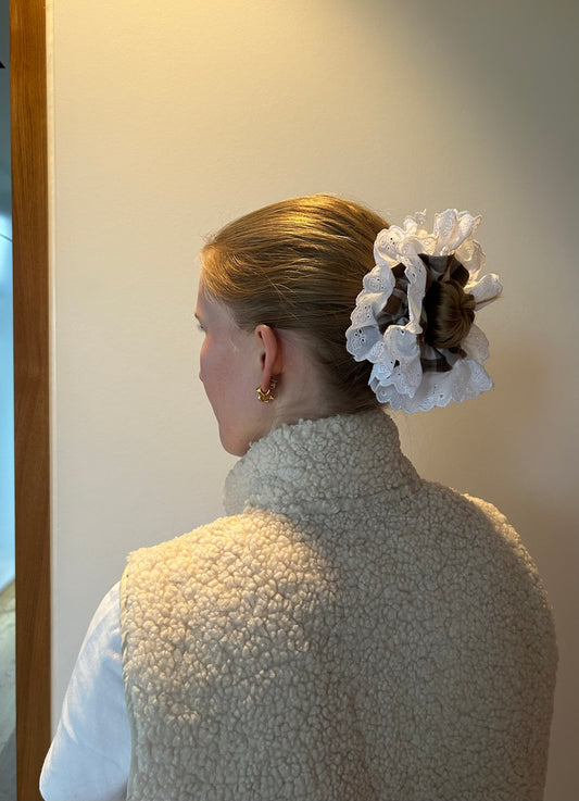 Scrunchie dobbelt brun m/ tern